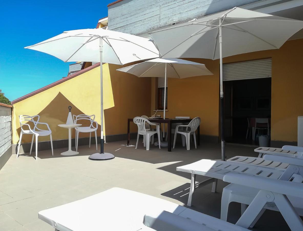 Appartamento Con Terrazza Lido delle Nazioni Ngoại thất bức ảnh